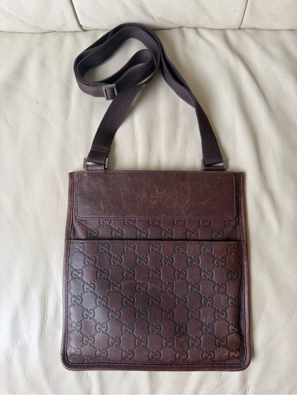 Auth GUCCI Guccissima Dark Brown Leather Flat Messenger Bag 27639 Crossbody VTG